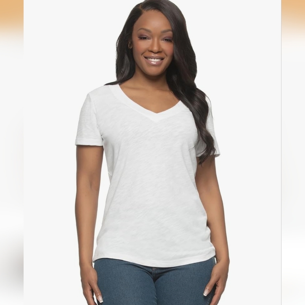 NWT Felina V-Neck‎ Casual Short Sleeve Tee White